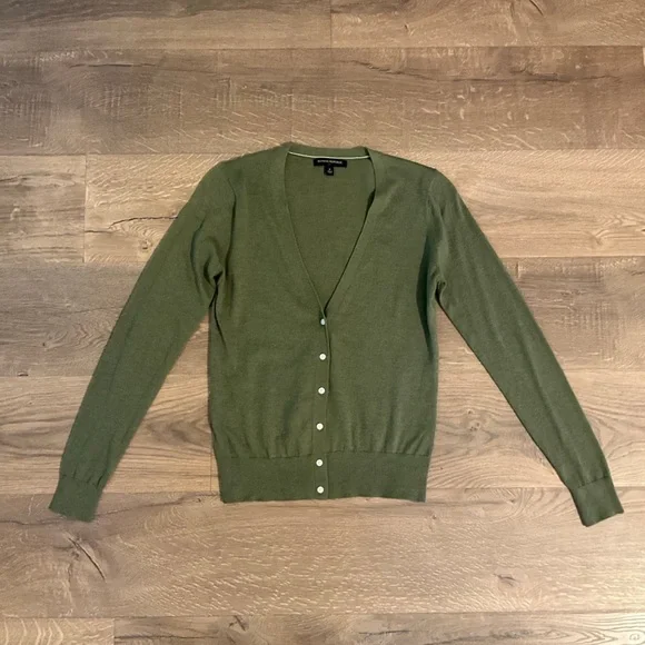 Banana Republic Factory olive cardigan, S - Picture 1 of 6